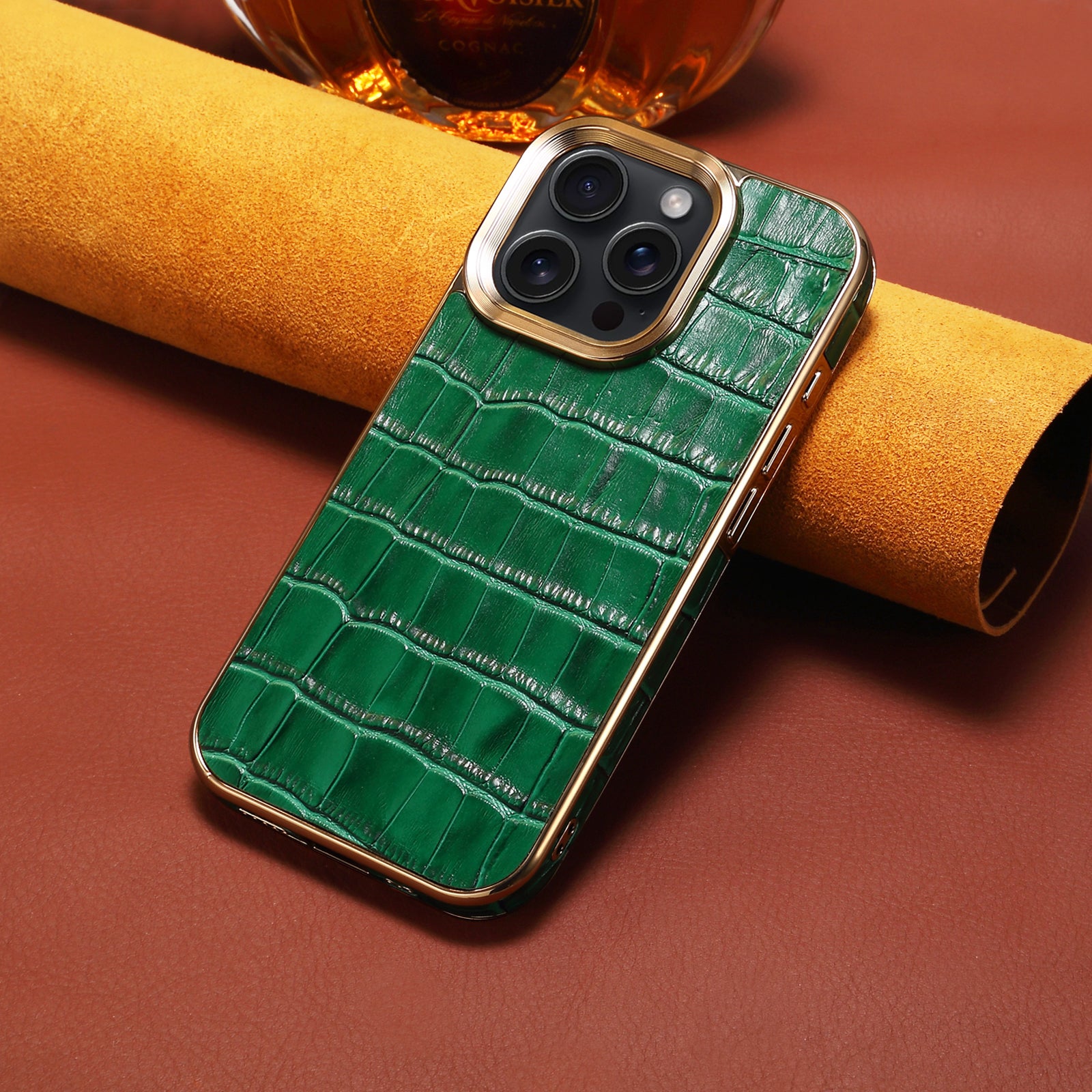 iPhone 16 Series Top Layer Alligator Pattern Cowhide Electroplated Border Anti Drop Genuine Leather Phone Case（Green）